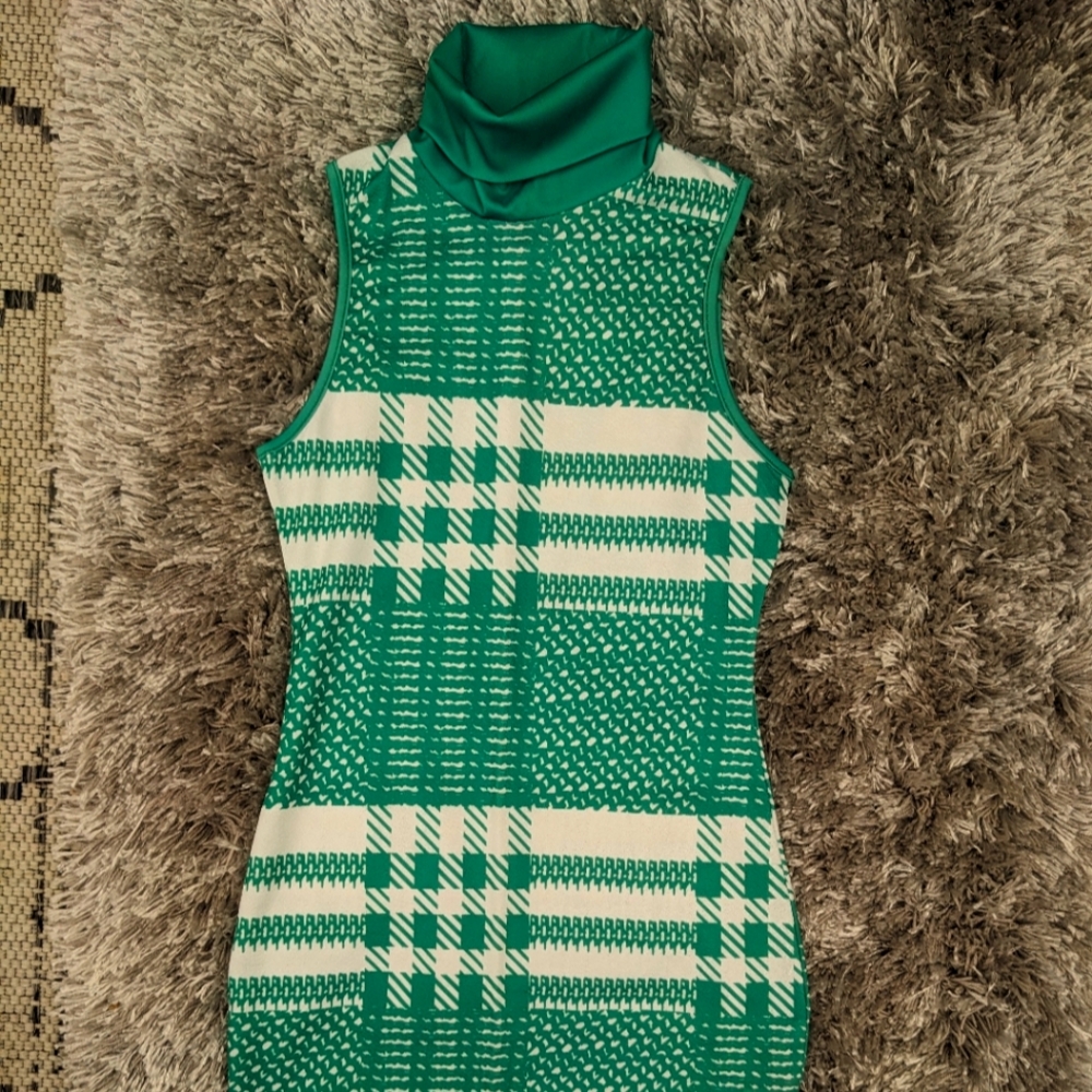 Brand new never worn size S dresses lot of 2
